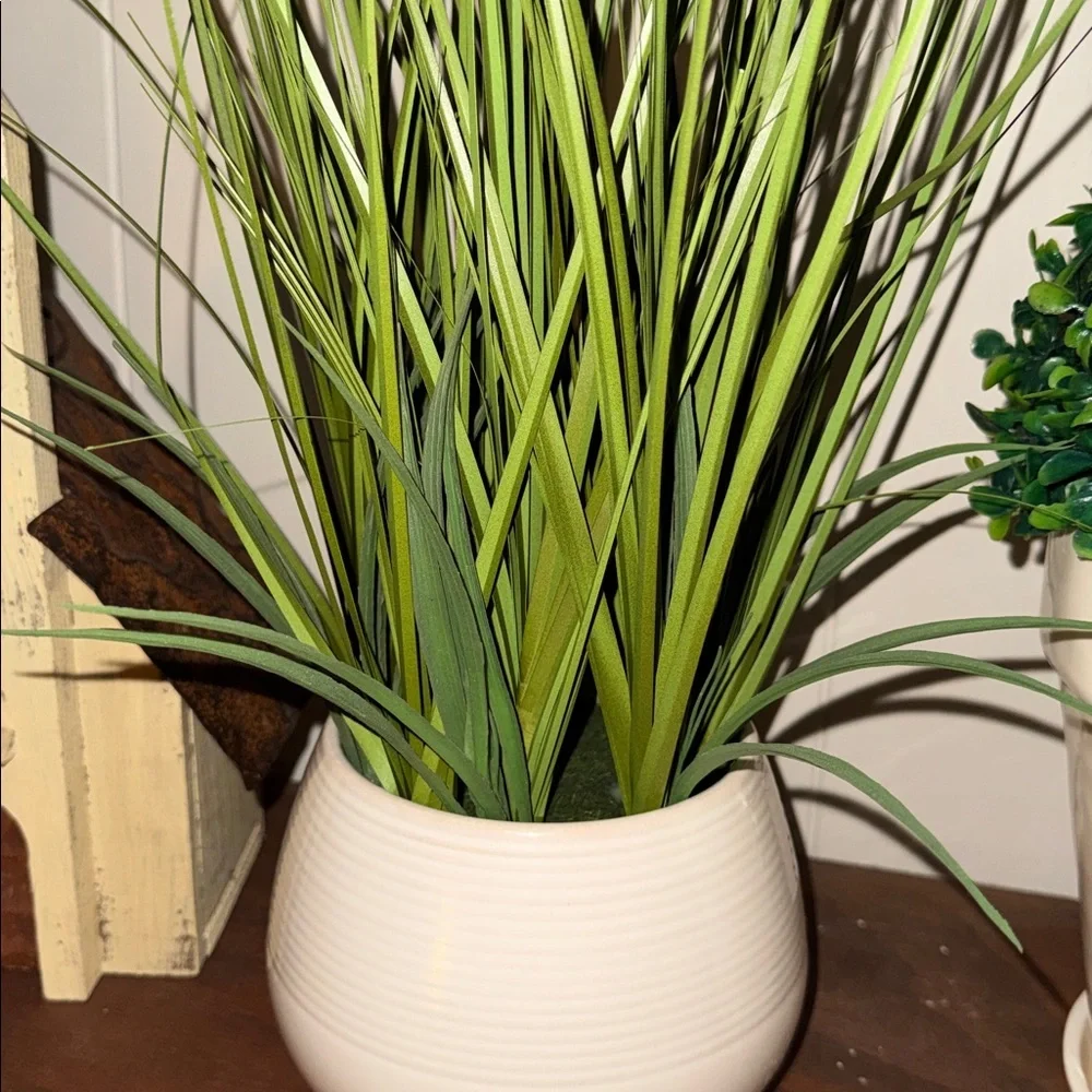 17” Artificial Green Grass Plant in White Planter Pot Home Accent & Decor